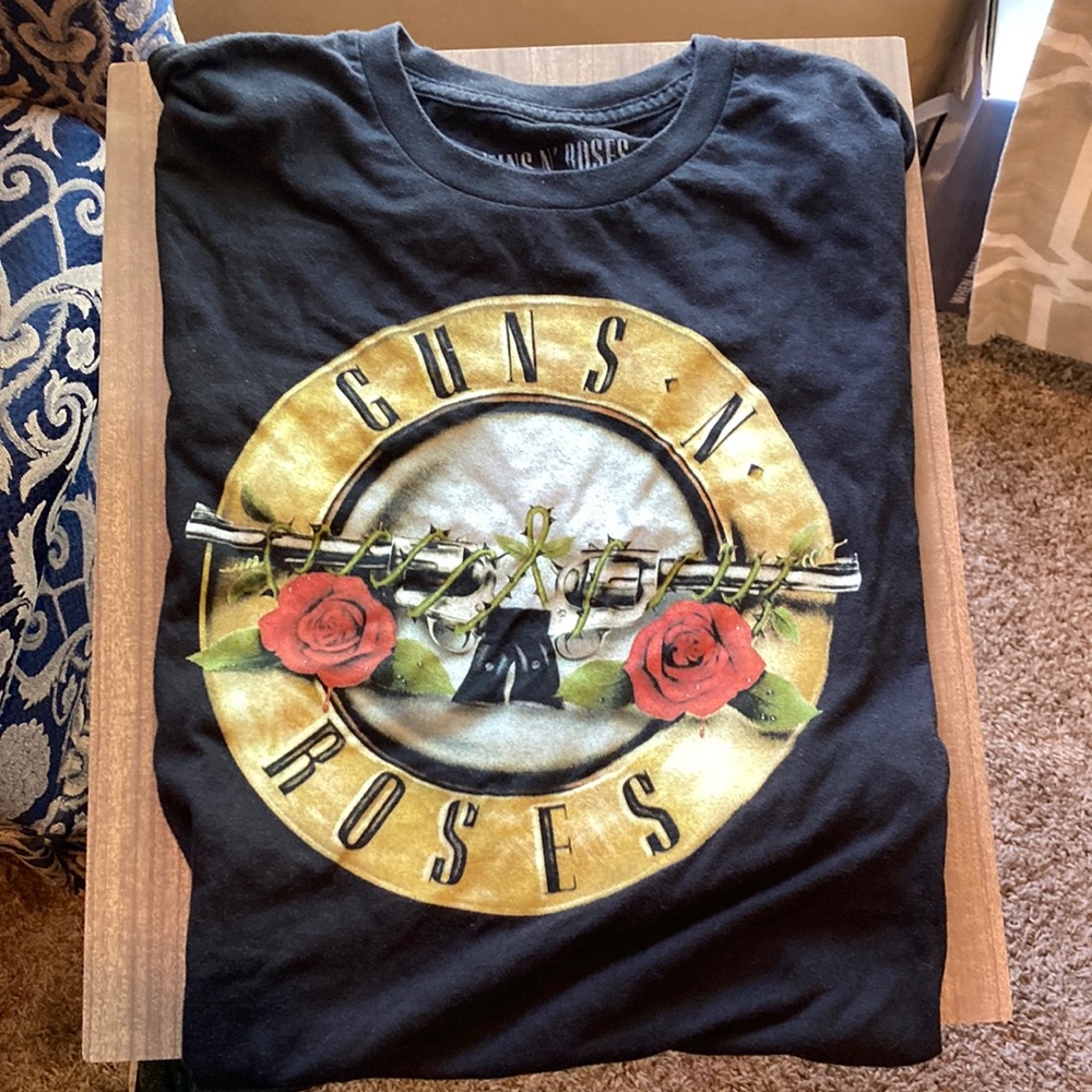 Mens guns n’ roses t-shirt - small
